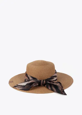 Sombrero con lazada estampada