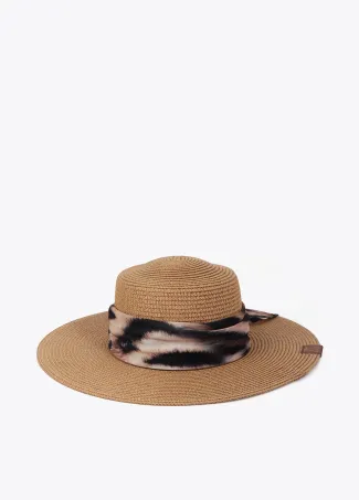 Sombrero con lazada estampada