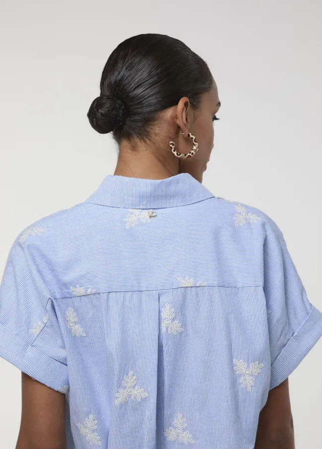 Short-sleeve light blue striped shirt with...