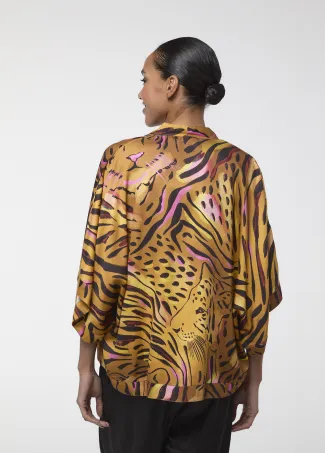 Short tiger-print kimono