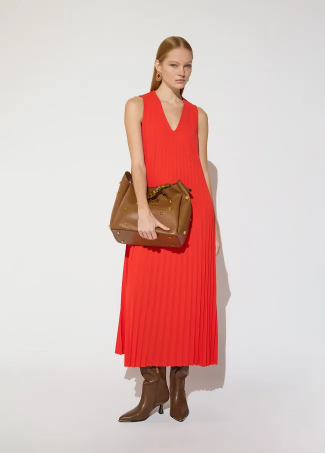 Sleeveless pleated v-neck dress