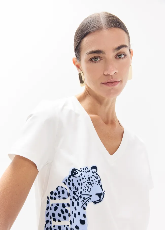 V-neck t-shirt, with side slits and side positioned...