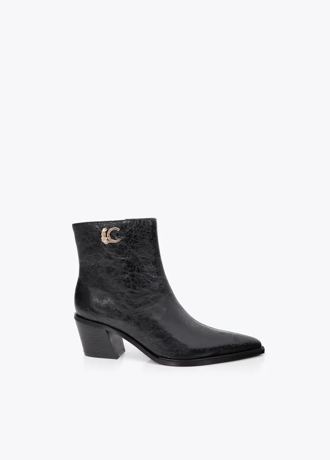 LC textured leopard leather effect ankle boots